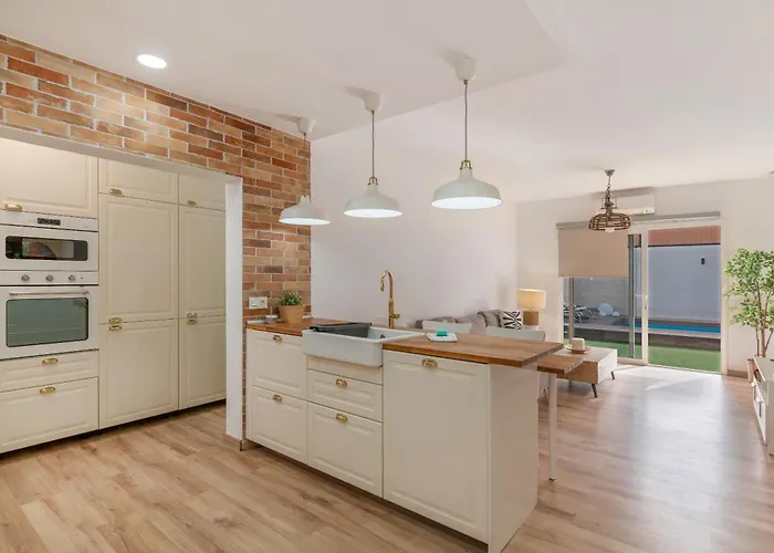 Berkana De Lujo Con Piscina Vila Playa Honda (Lanzarote)